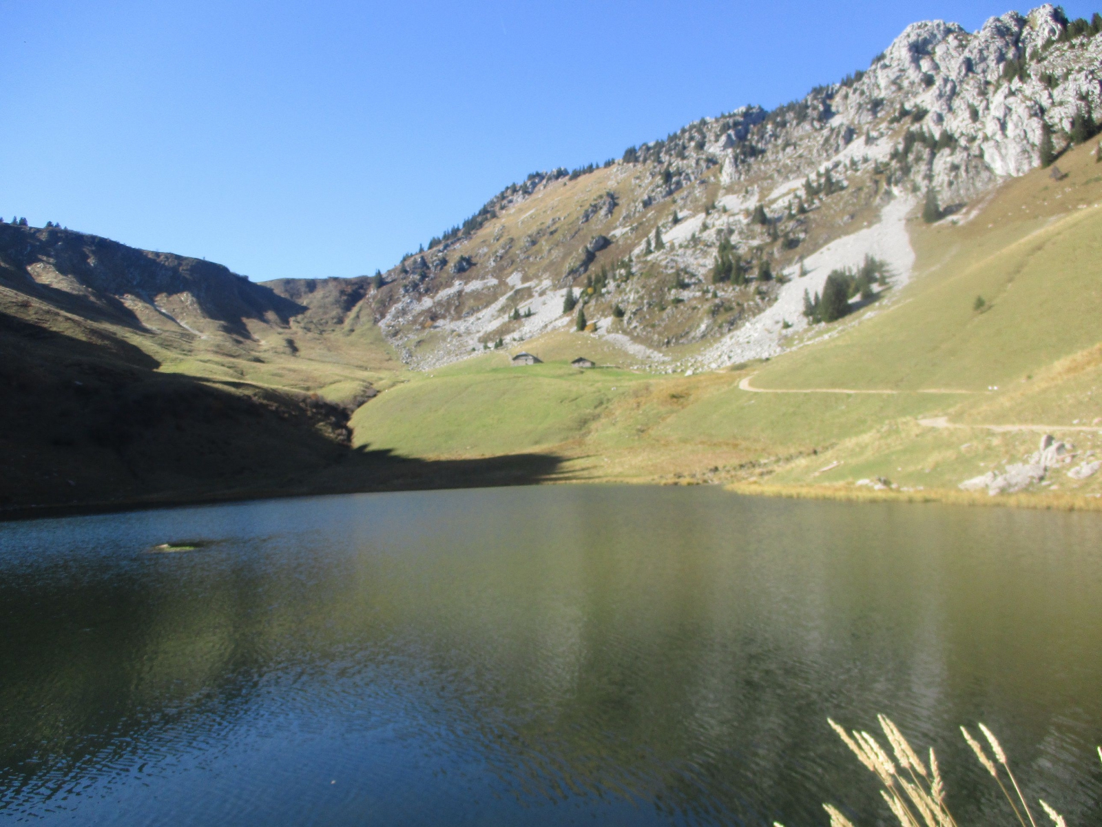 lac d'arvouin trente a pied minute du chalet